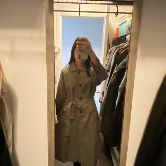 Trench coat - Picture 10 of 15